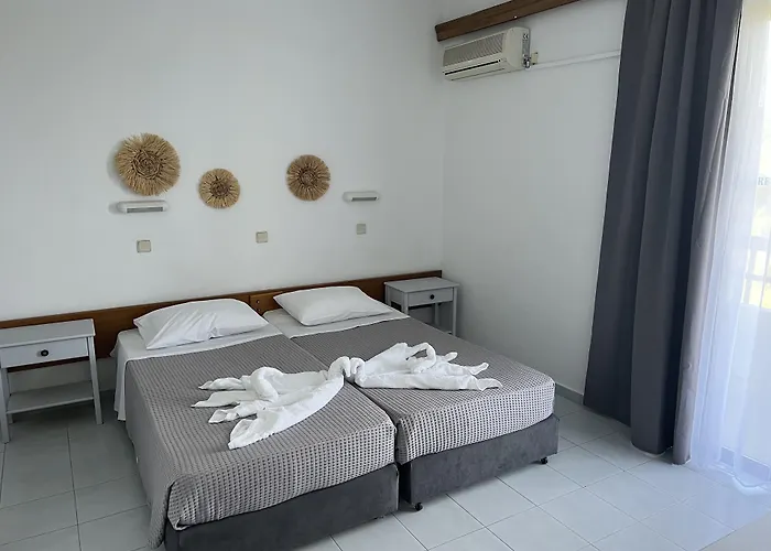 Smart Rhodes Hotell 3*