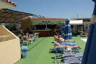 Smart Rhodes מלון